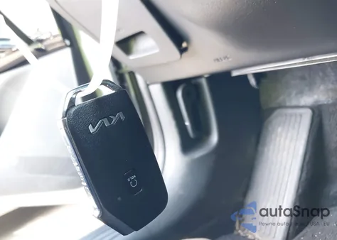 2025 Kia Niro Ev Wind z USA, uszkodzony, nr VIN KNDCR3L17S5144272